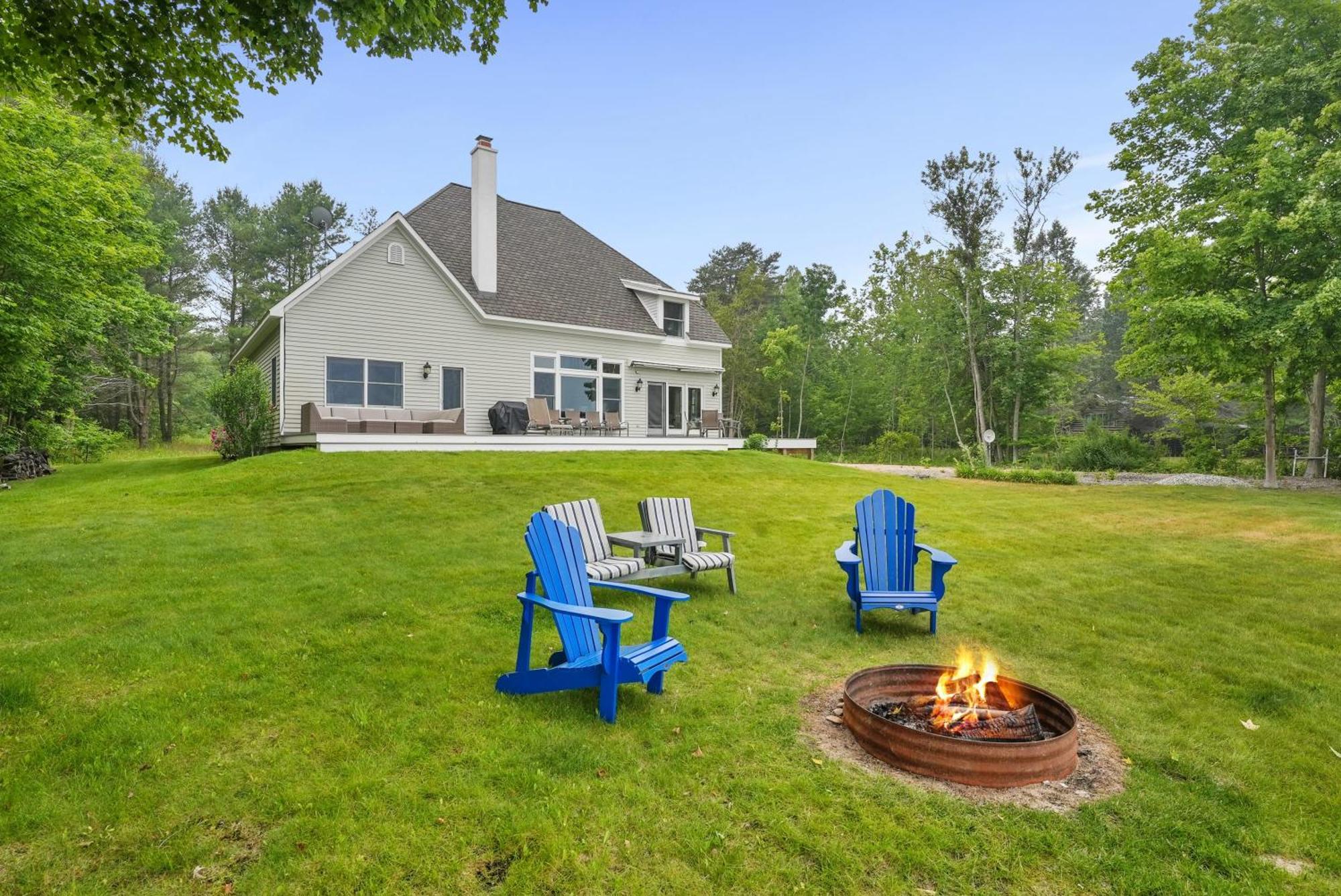 Northport Bay Beach Getaway Экстерьер фото